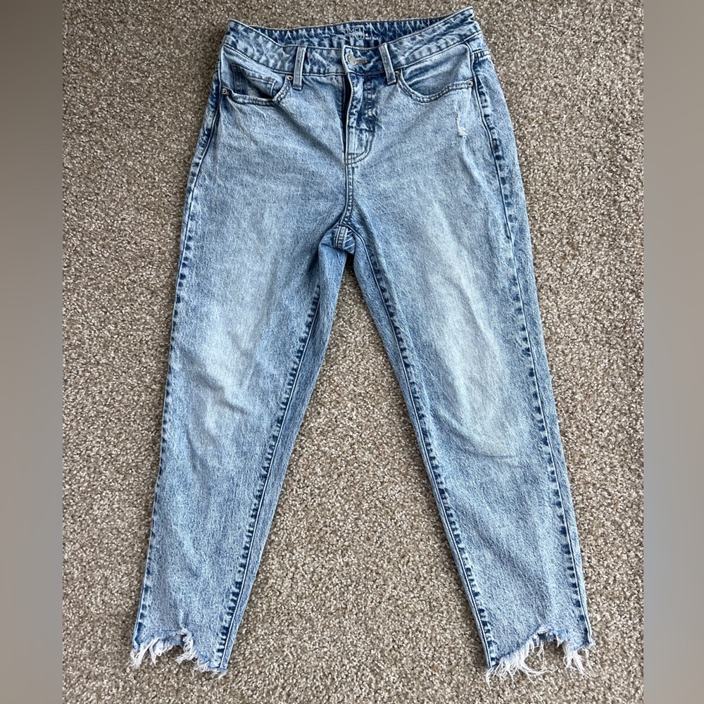 Time and Tru Women's Light Wash Distressed Mid Rise Jeans